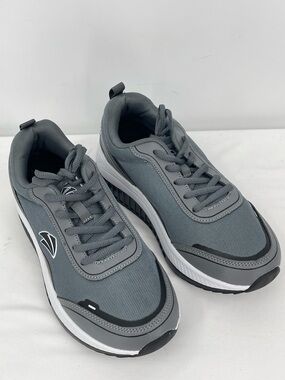 AOV Women's Grey Mesh Athletic Sneakers with Cushioned Sole SIZE 7.5D NWOT